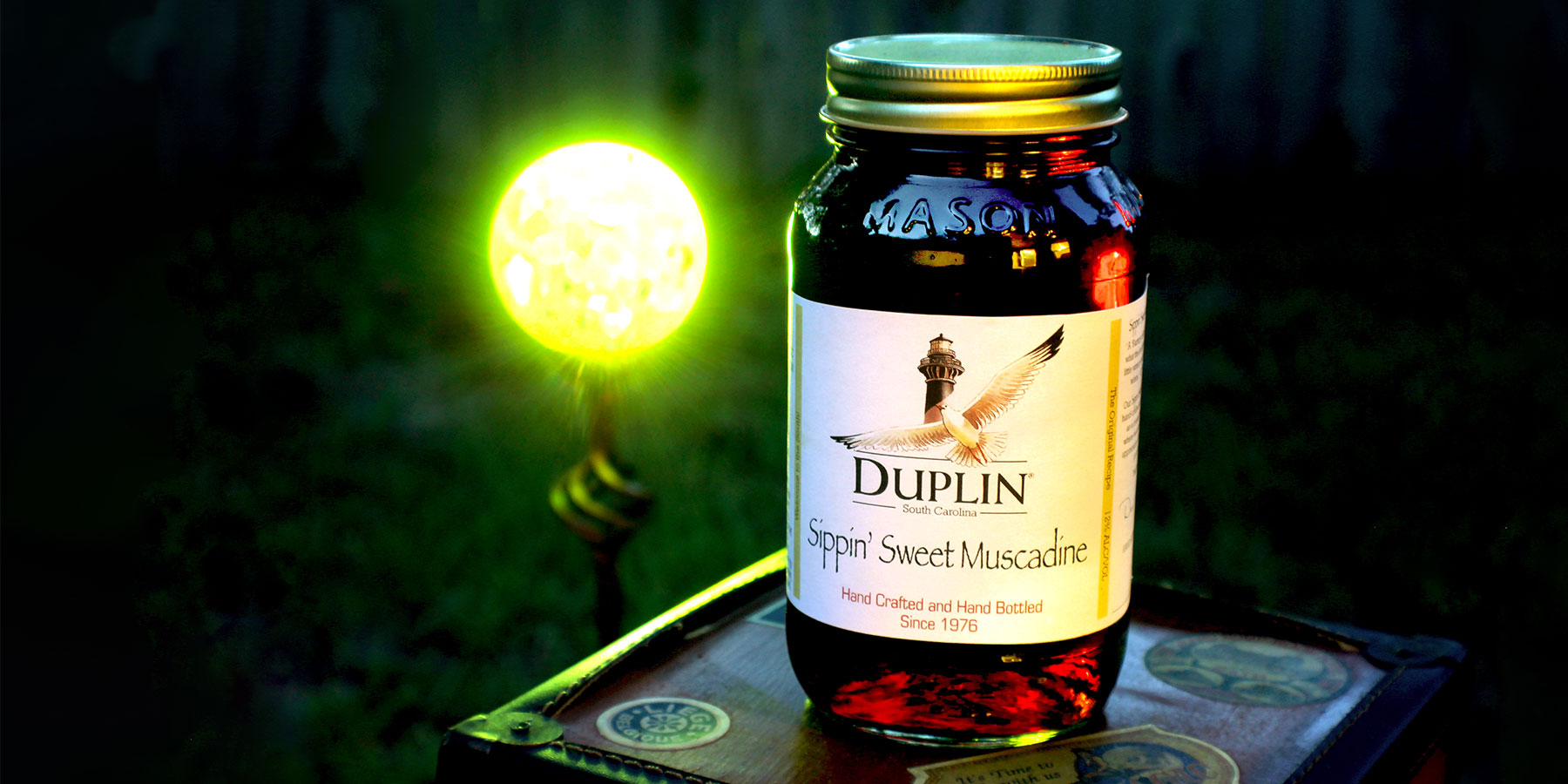 Mason Jars & Wine | Sippin' Sweet Muscadine