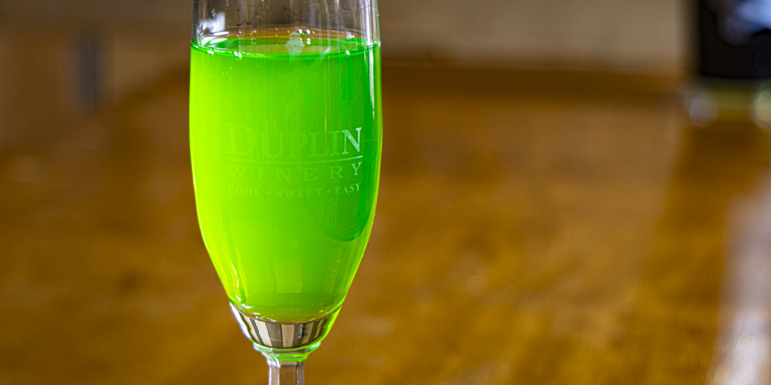 Du-Mosa Mimosa is the fizzy St. Patrick's drink that kicks green beer off the bar.